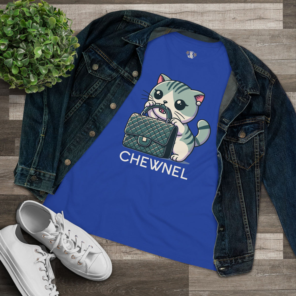 Chewnel Purse Snatcher Cat Graphic Women's T-Shirt in true royal, flat lay