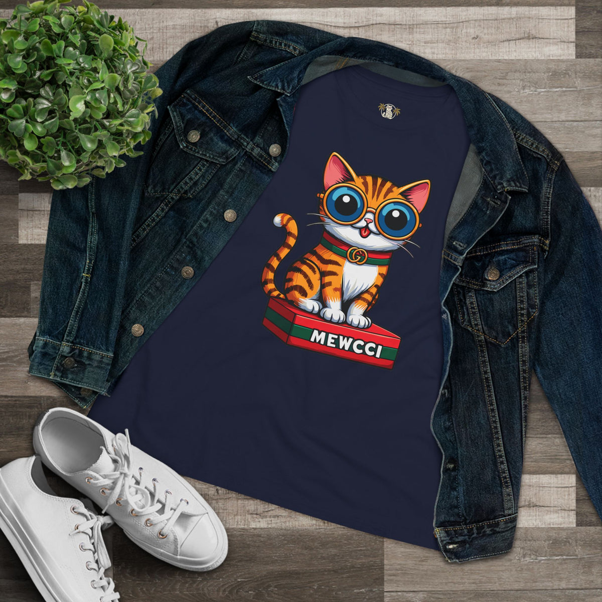 Mewcci Iconic Box Cat Graphic Women's T-Shirt in navy, flat lay